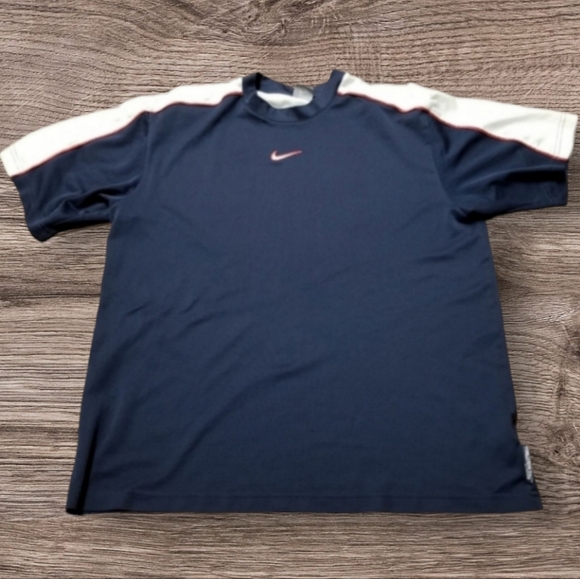 Nike Other - NIKE BASKETBALL SHOTS BLOCKS & HOPS SHIRT SZ - XL